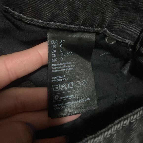 NWT Black H&M Shorts - Picture 4 of 4